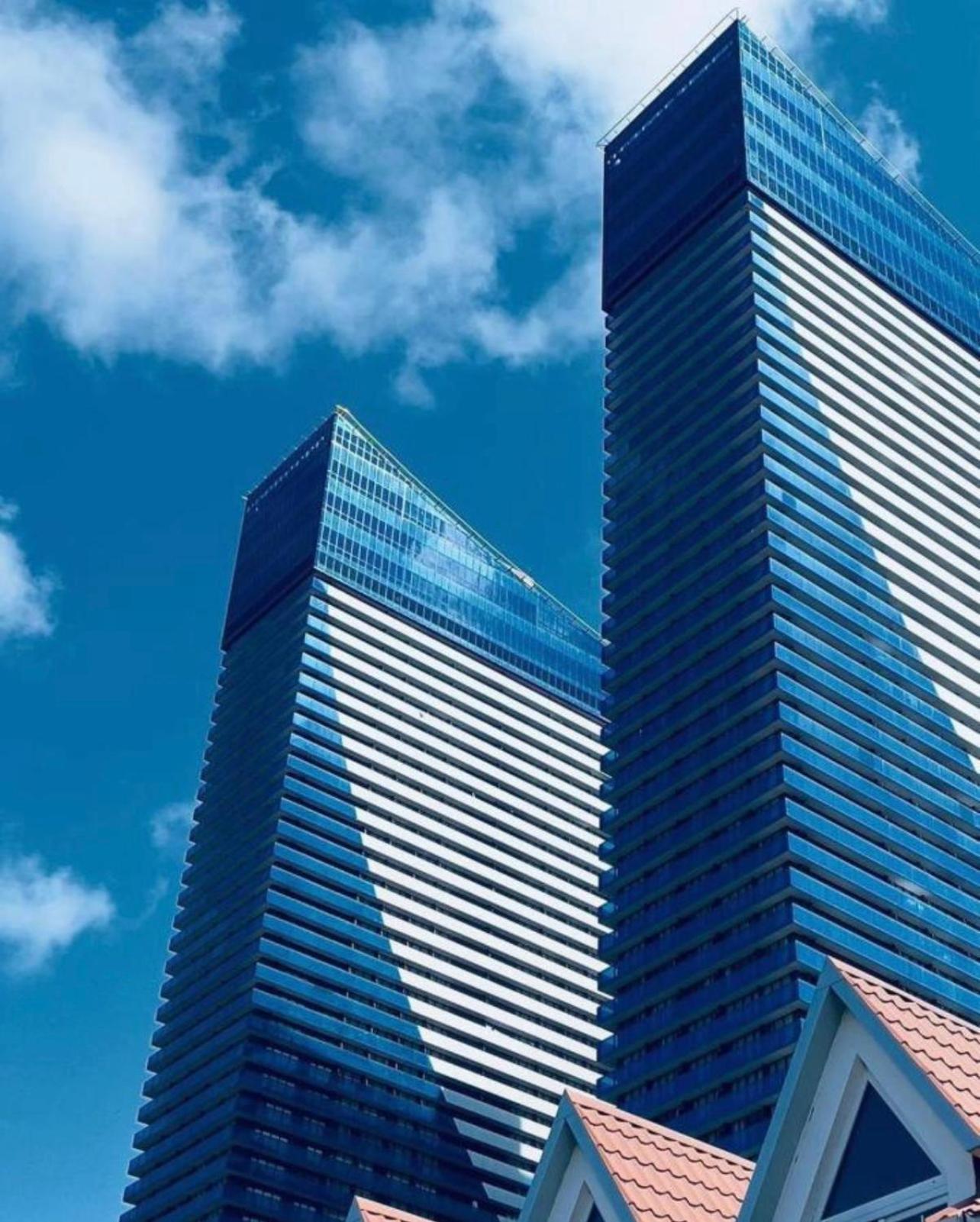 Orbi City 24-7 Panoramic Views Batumi Exterior photo