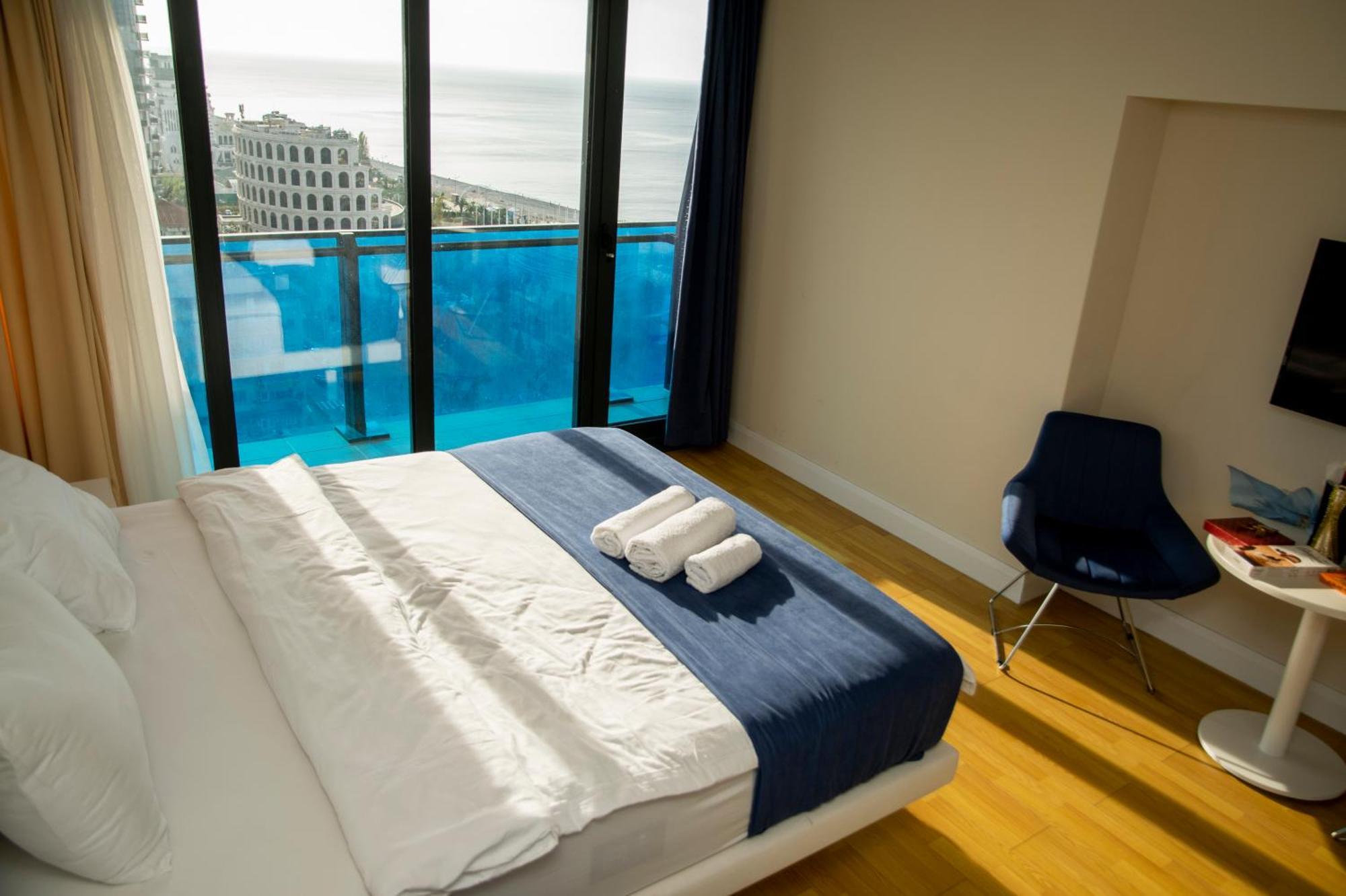 Orbi City 24-7 Panoramic Views Batumi Exterior photo